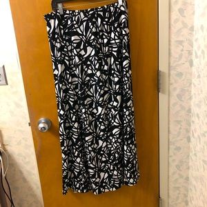 Black and white maxi skirt